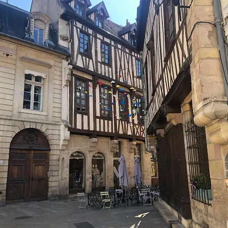 Petit Douillet, Centre Historique De Apartment