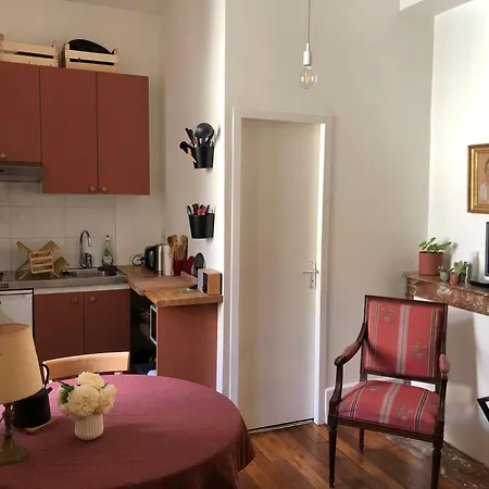 Petit Douillet, Centre Historique De Apartment