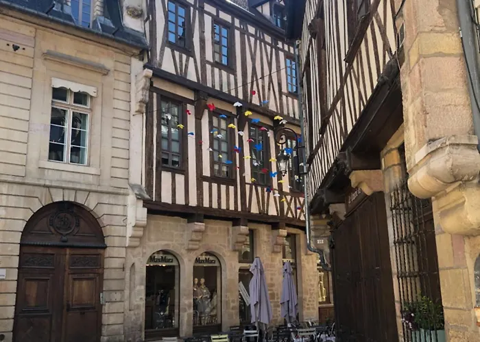 Petit Douillet, Centre Historique De Apartament