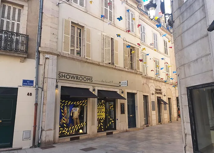 Petit Douillet, Centre Historique De Apartament *